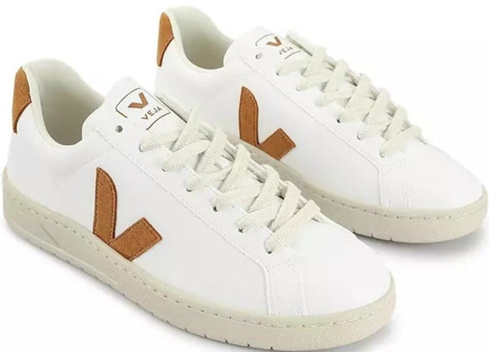 Veja Urca CWL Sneakers Low Top Lace Up Logo Leather Rubber White Camel Tan 7